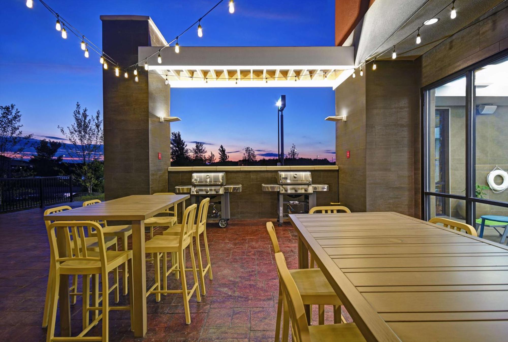 Home2 Suites By Hilton Utica, Ny מראה חיצוני תמונה
