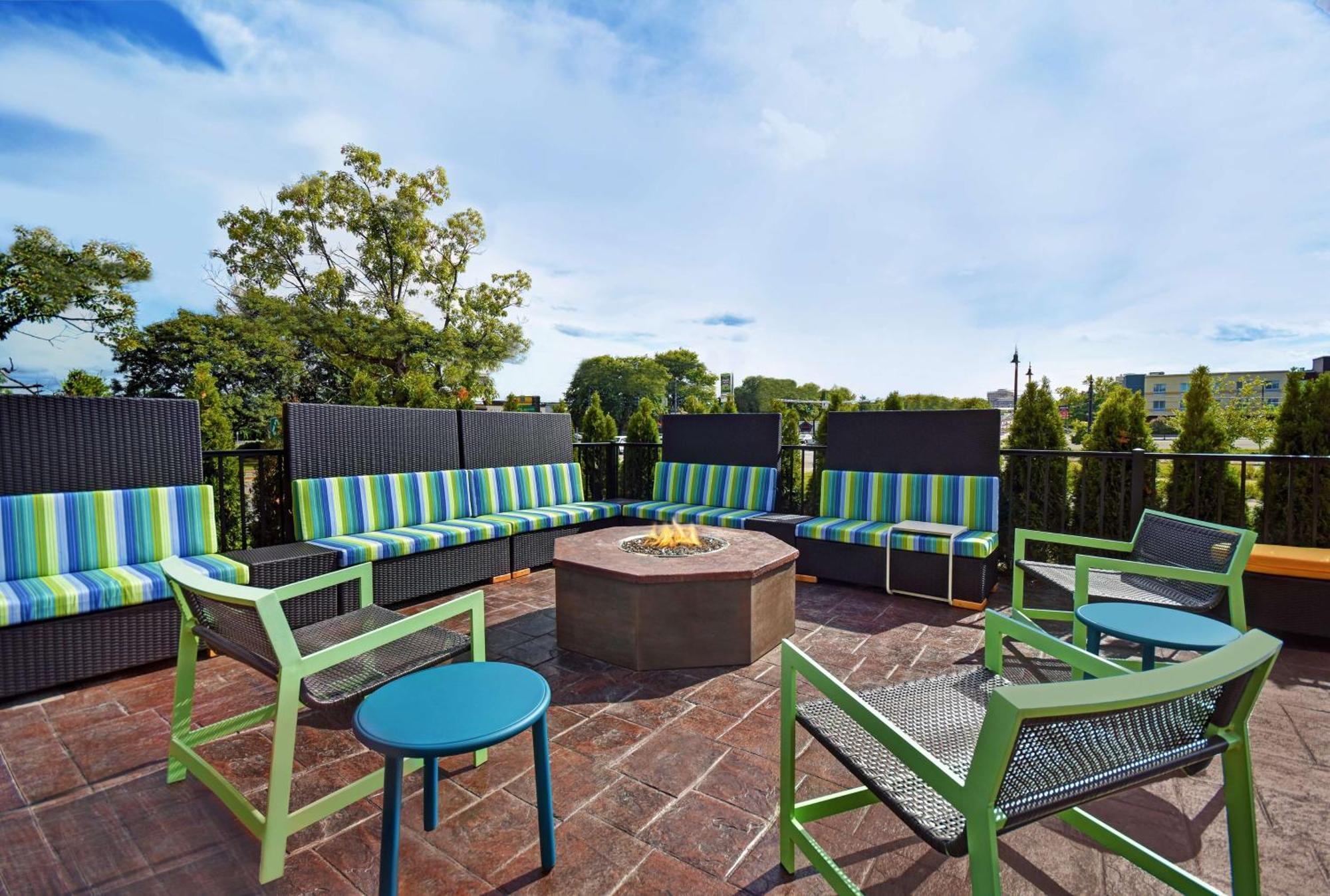 Home2 Suites By Hilton Utica, Ny מראה חיצוני תמונה